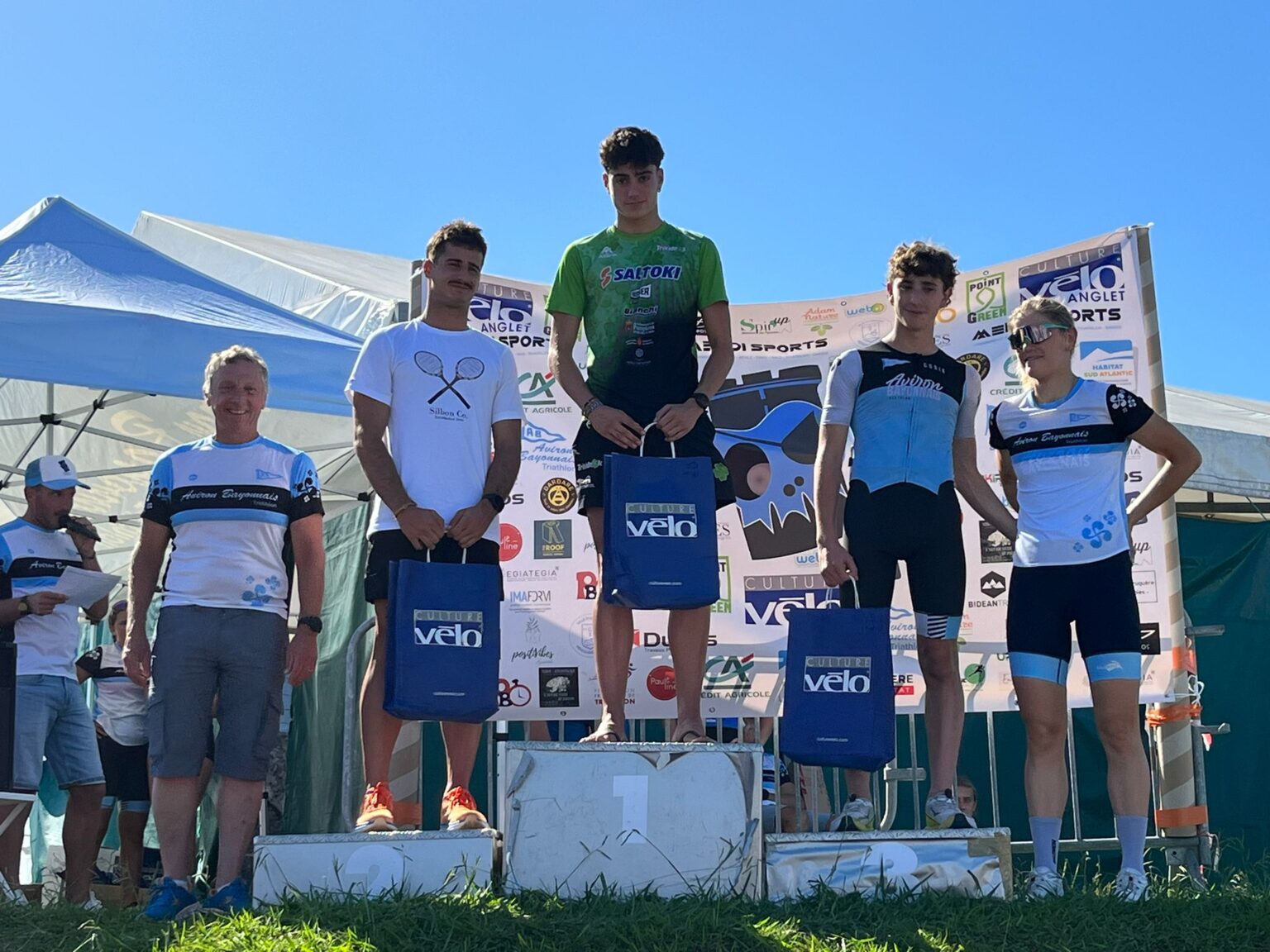 Grandes éxitos para Saltoki-Trikideak en un fin de semana apasionante